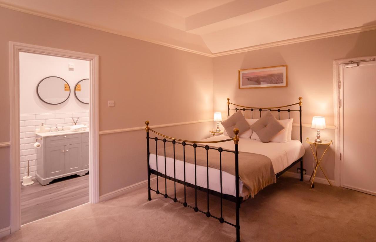 The Alverbank Hotel ゴスポート エクステリア 写真